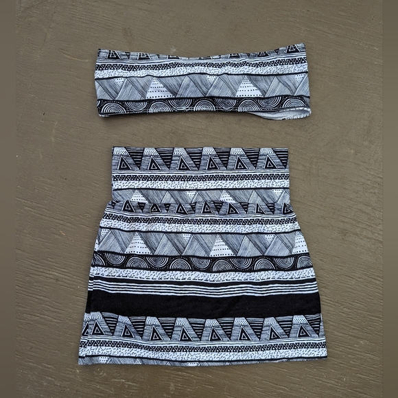 Matching bandeau top and skirt set - Picture 2 of 2